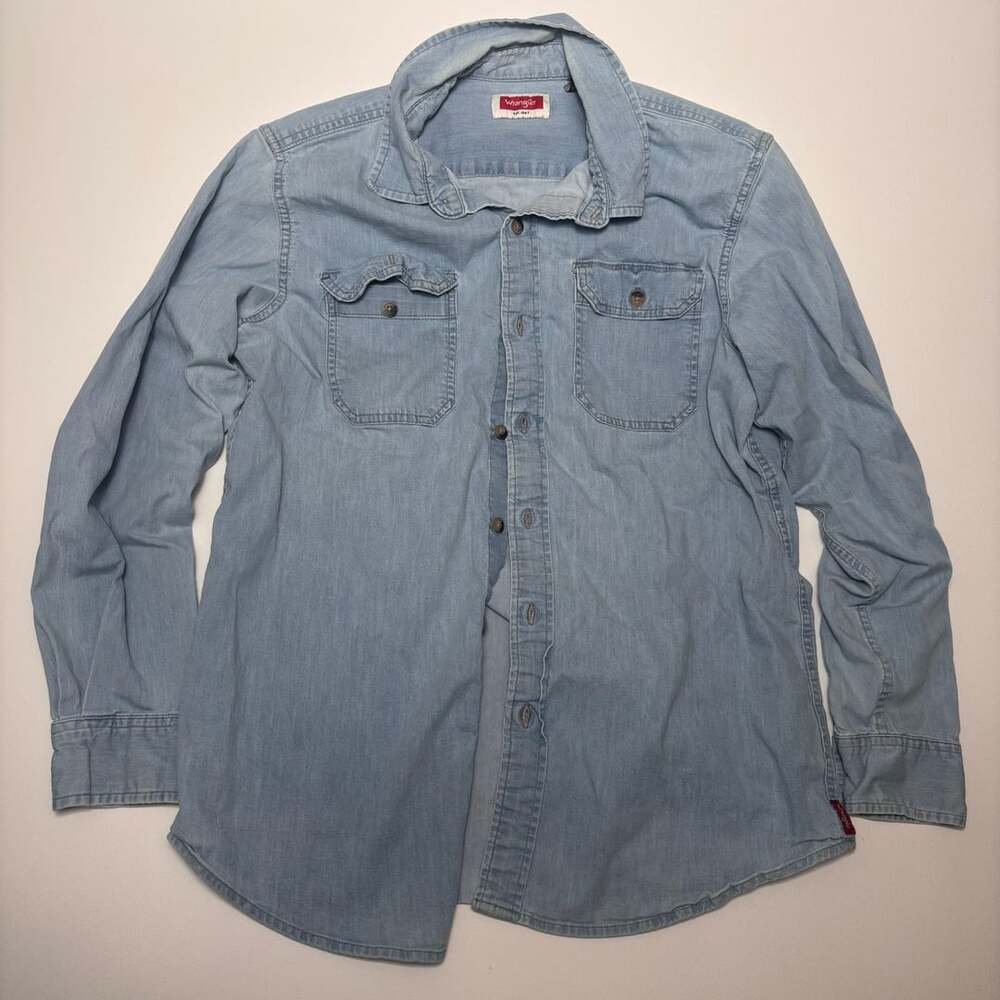 Wrangler Denim Shirt Size M Blue Long Sleeve Button Up